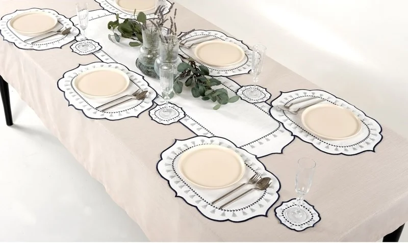 Runner Amerikan Seti Püskül Nature Nakışlı Beyaza Lacivert 13 Parça