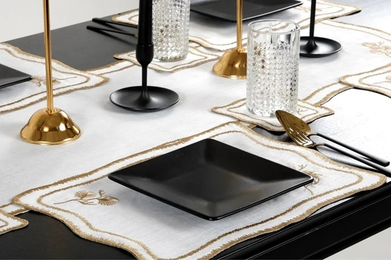 Runner Amerikan Seti Dianna Nature Nakışlı Beyaza Gold 13 Parça