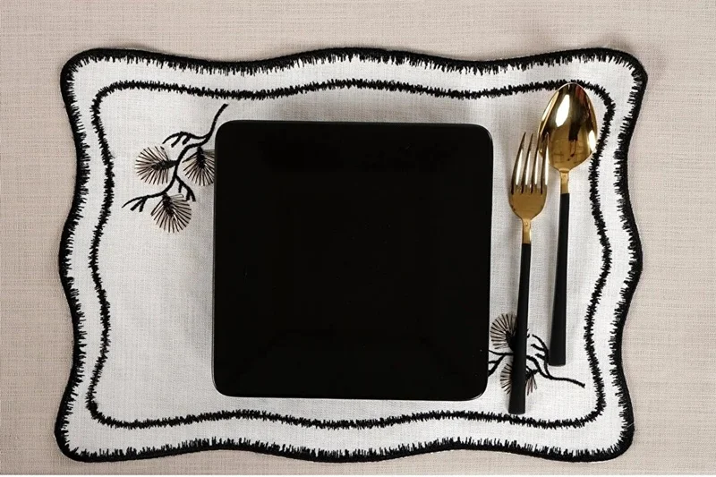 Runner Amerikan Seti Dianna Nature Nakışlı Beyaza Siyah 13 Parça