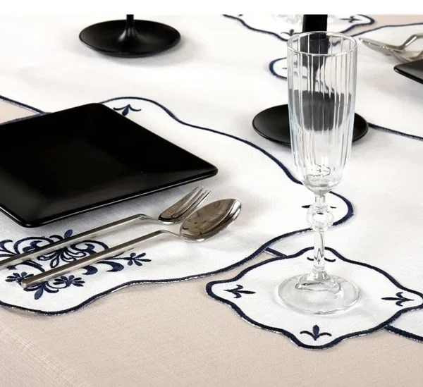 Runner Amerikan Seti Queen Nature Nakışlı Beyaza Lacivert 13 Parça