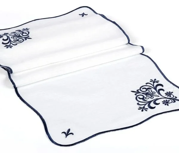 Runner Amerikan Seti Queen Nature Nakışlı Beyaza Lacivert 13 Parça