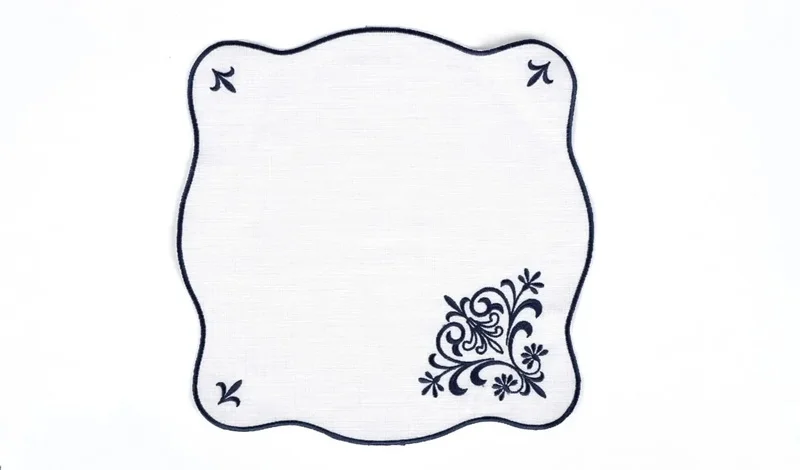 Runner Amerikan Seti Queen Nature Nakışlı Beyaza Lacivert 13 Parça