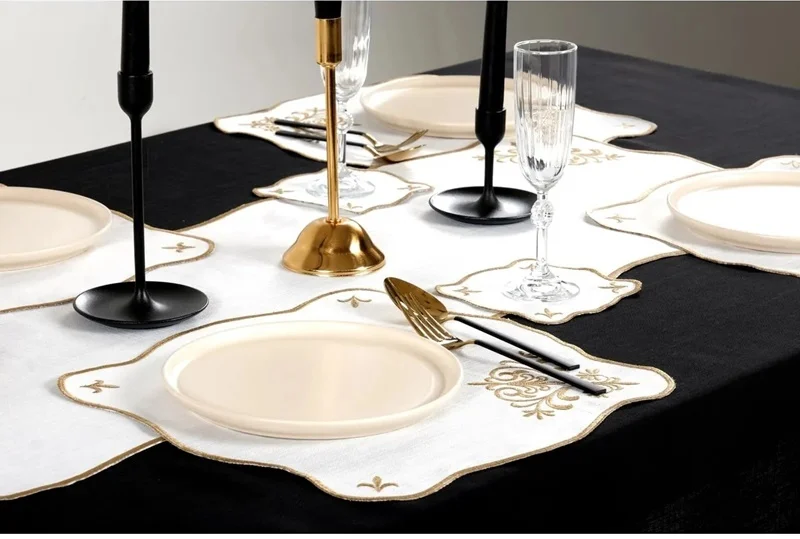 Runner Amerikan Seti Queen Nature Nakışlı Beyaza Altın 13 Parça