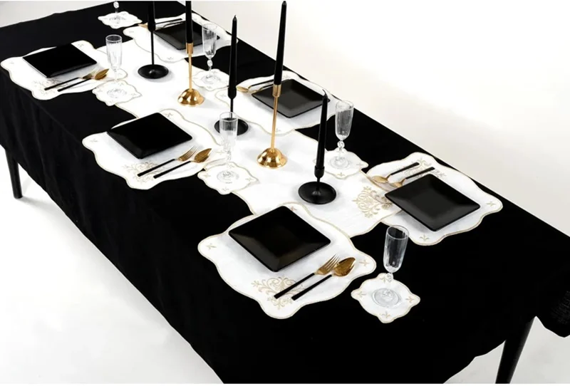 Runner Amerikan Seti Queen Nature Nakışlı Beyaza Simli 13 Parça