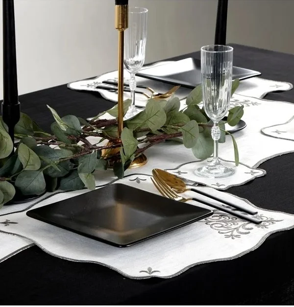 Runner Amerikan Seti Queen Nature Nakışlı Beyaza Gri 13 Parça