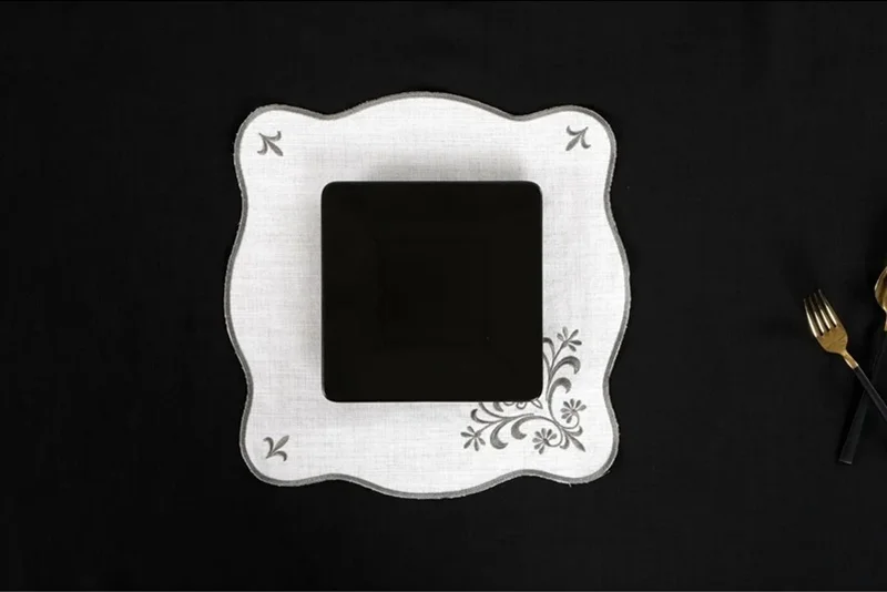 Runner Amerikan Seti Queen Nature Nakışlı Beyaza Gri 13 Parça