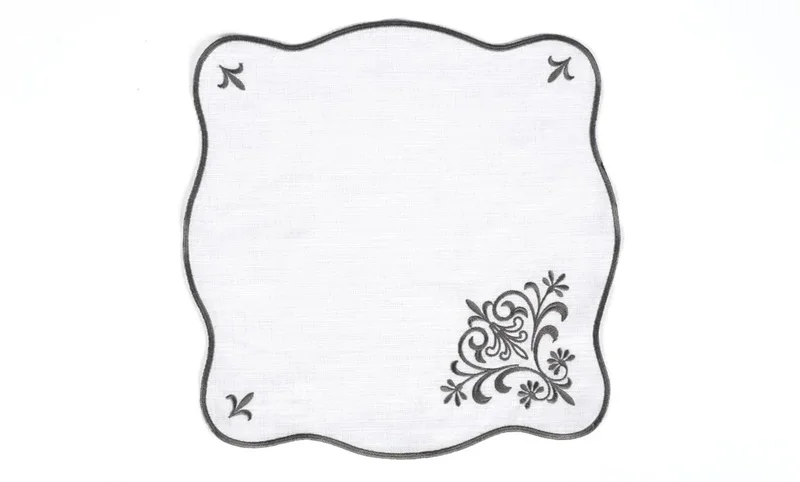 Runner Amerikan Seti Queen Nature Nakışlı Beyaza Gri 13 Parça