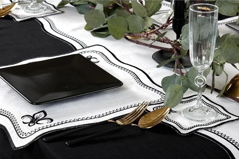 Runner Amerikan Seti King Nature Nakışlı Beyaza Siyah 13 Parça