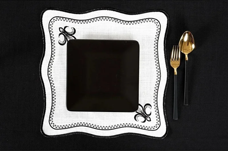 Runner Amerikan Seti King Nature Nakışlı Beyaza Siyah 13 Parça