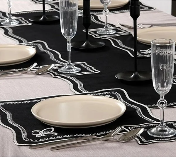 Runner Amerikan Seti King Nature Nakışlı Siyaha Beyaz 13 Parça