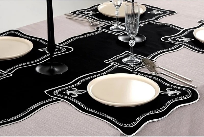 Runner Amerikan Seti King Nature Nakışlı Siyaha Beyaz 13 Parça