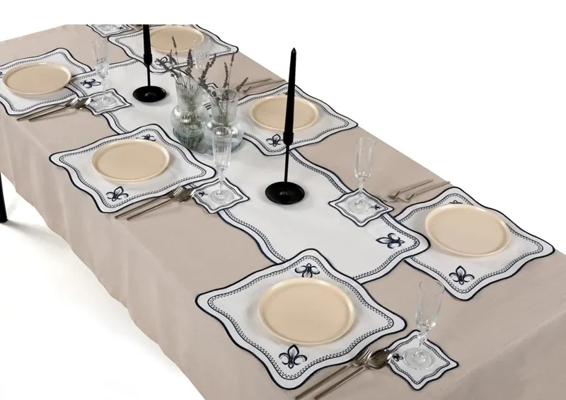 Runner Amerikan Seti King Nature Nakışlı Beyaza Lacivert 13 Parça