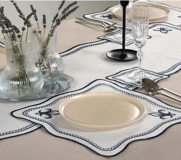 Runner Amerikan Seti King Nature Nakışlı Beyaza Lacivert 13 Parça