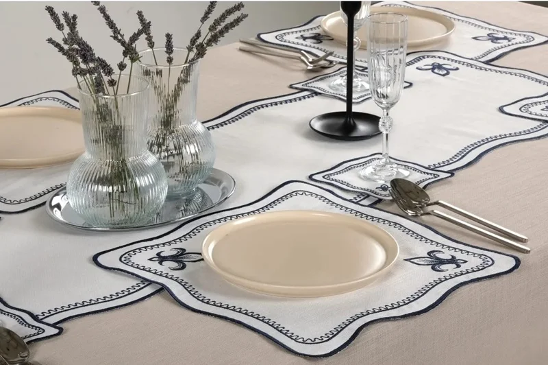 Runner Amerikan Seti King Nature Nakışlı Beyaza Lacivert 13 Parça