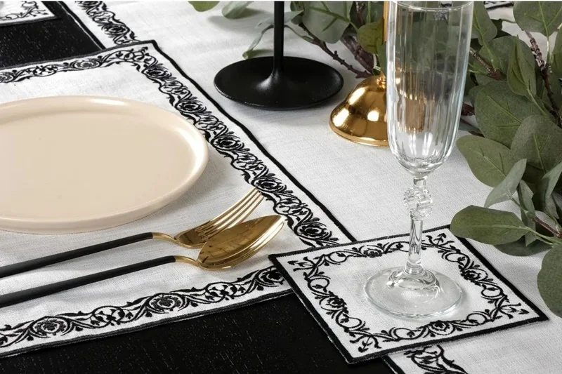 Runner Amerikan Seti Sienal Nature Nakışlı Beyaza Siyah 13 Parça