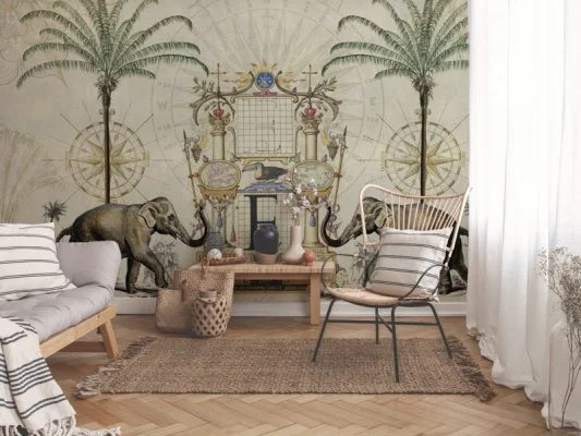 Antik harita, pusula sembolleri, dev fil figürleri ve palmiye ağaçları içeren klasik gravür tarzı 3D dijital baskı gerçek duvar kağıdı.