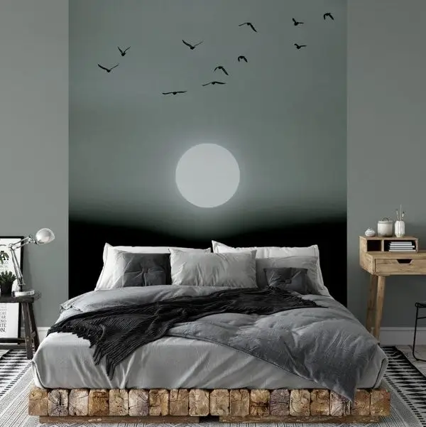 Siyah beyaz minimalist güneş silüeti ve uçan kuş figürleri duvar kağıdı