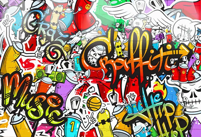 Beyaz zemin üzerinde Graffiti, Music ve Hip Hop yazıları, sprey kutuları, kanatlar ve kaykay figürleri içeren çok renkli ve dinamik sokak sanatı kolajı.