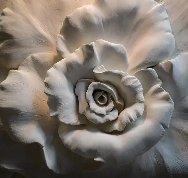 inci ekru dev gul rolyef duvar kagidi