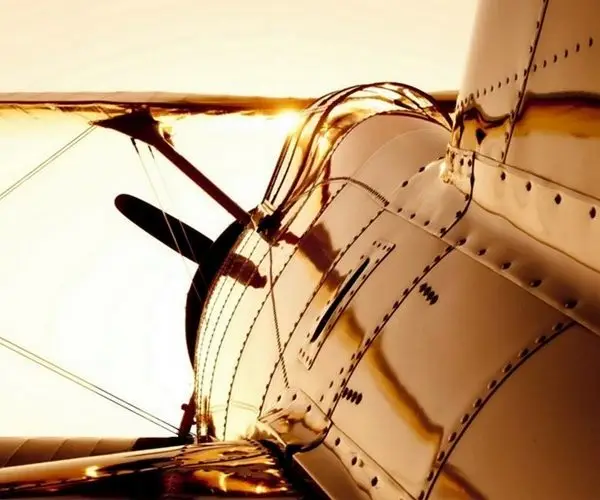 gorkemli gun batimi klasik cift kanatli ucak duvar kagidi