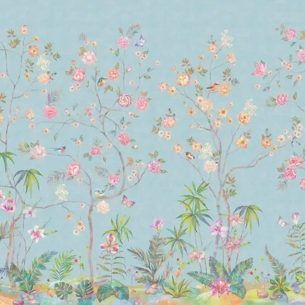 antik bej eskitme zemin uzerinde pembe kamelya cicekleri ve ucusan minik sinek kuslu duvar kagidi